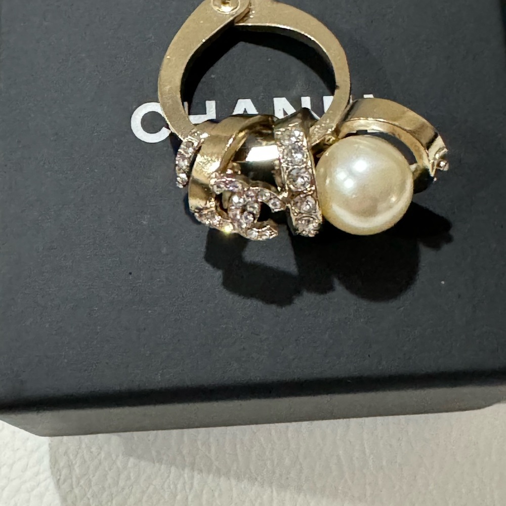 CHANEL Golden color ring Size 52